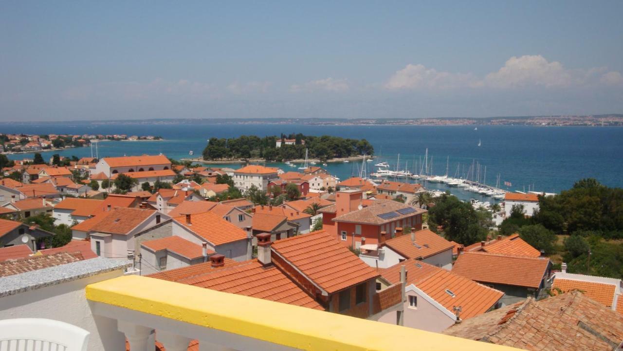 Apartments Dorkin Preko Exterior foto