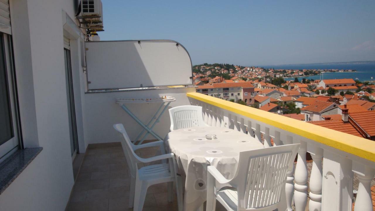Apartments Dorkin Preko Exterior foto