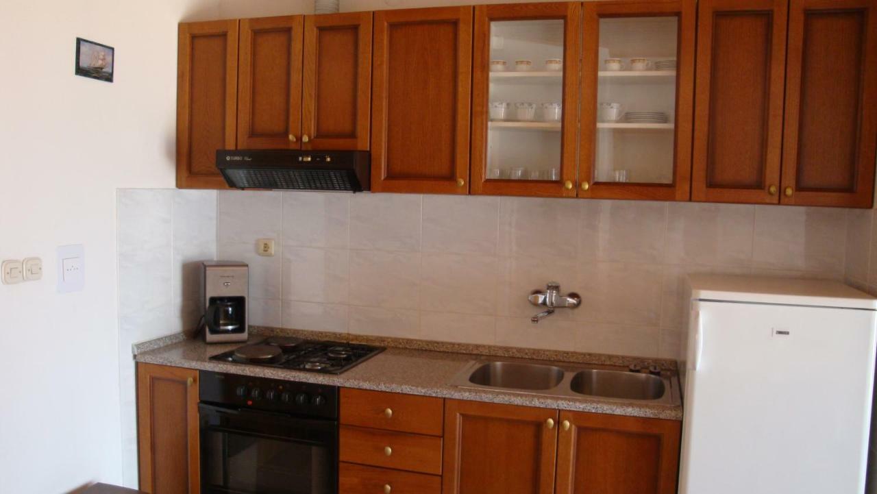 Apartments Dorkin Preko Exterior foto